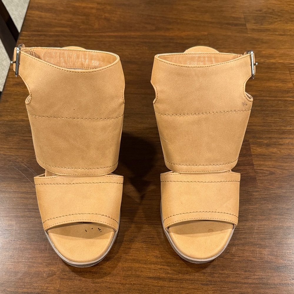 Dolce Vita Tan Open-Toe Heels